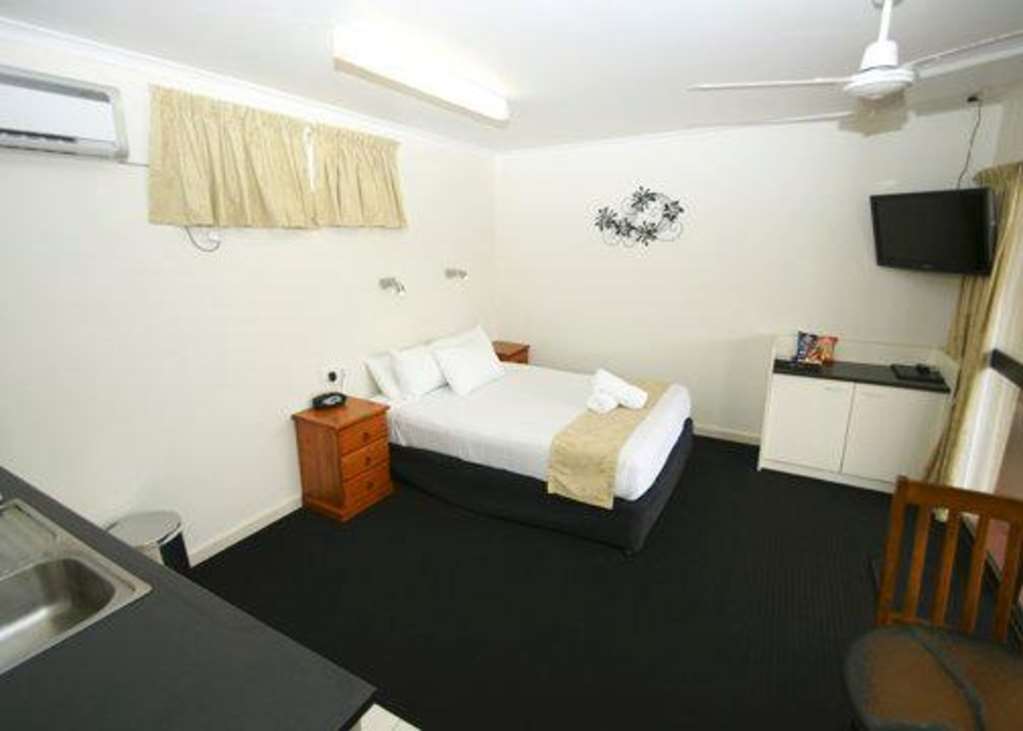 Econo Lodge Park Lane Bundaberg Room photo